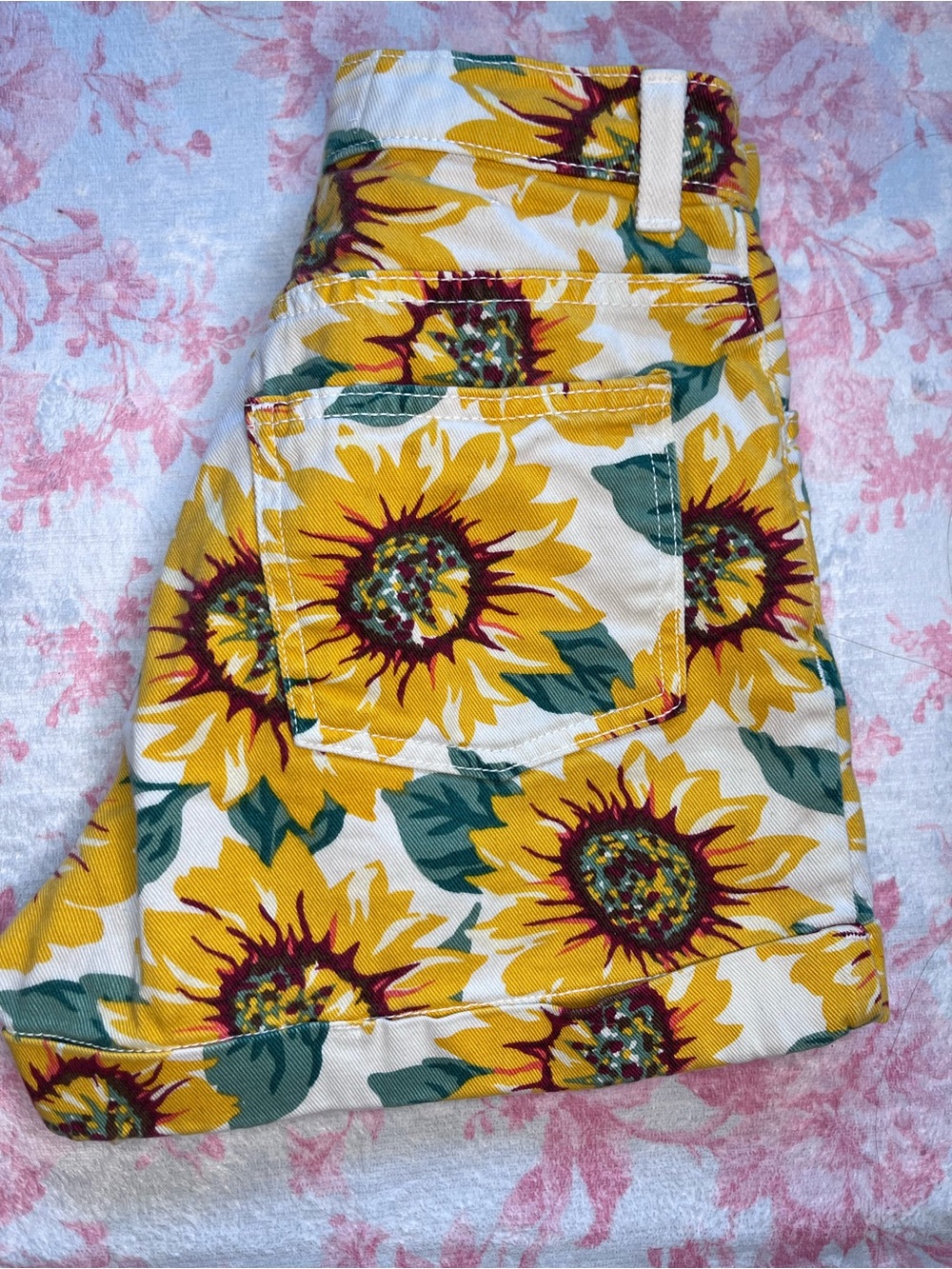 Vintage American Apparel Yellow Sunflower Print High-Waist Shorts - Picture 3 of 5